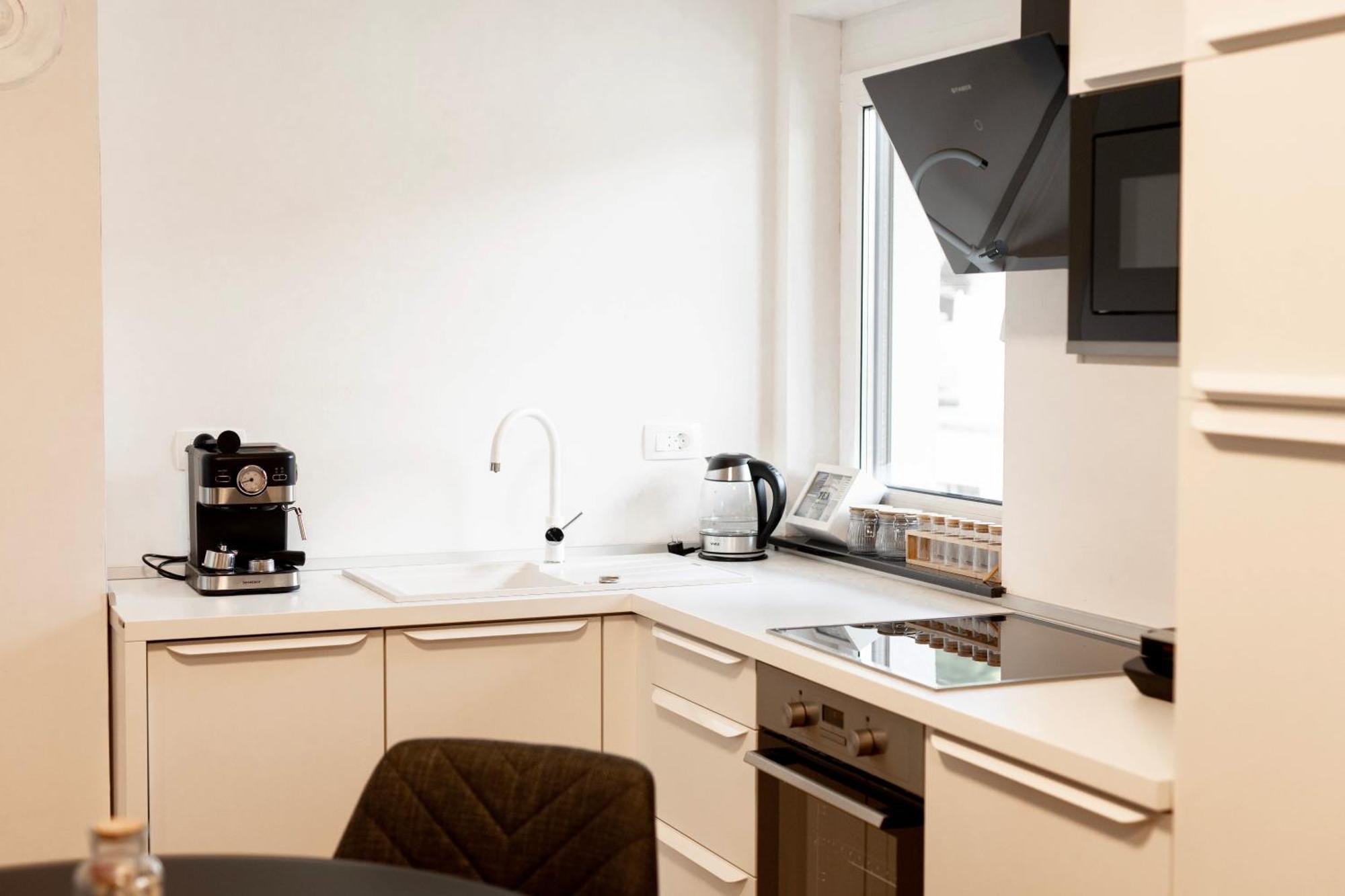Aura Apartments Zirovnica Extérieur photo